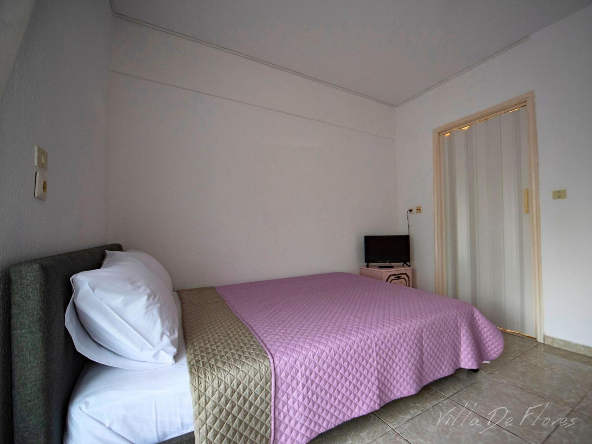 Apartment De Flores *