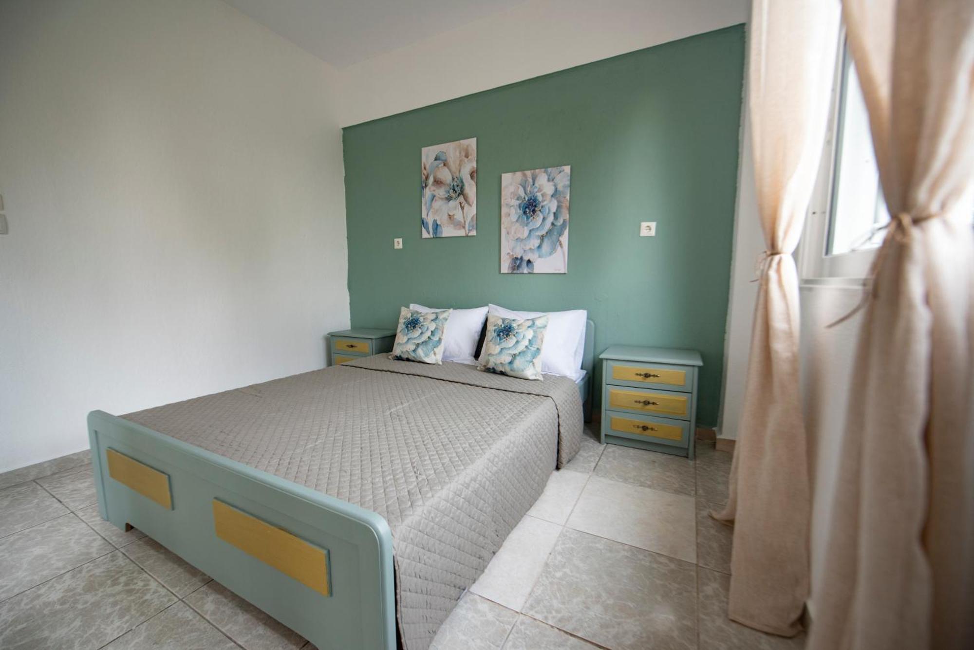 De Flores Apartment