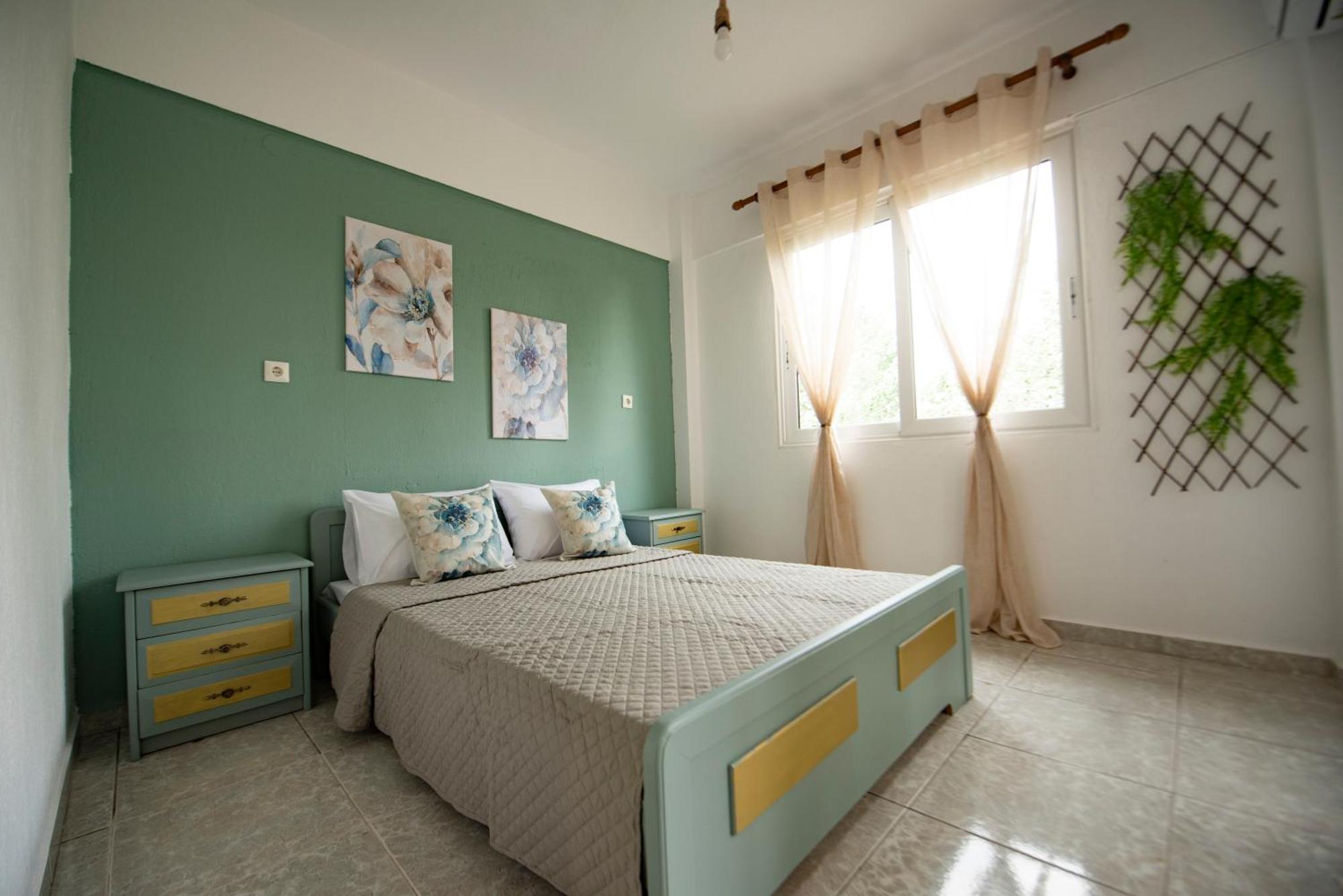 Apartment De Flores