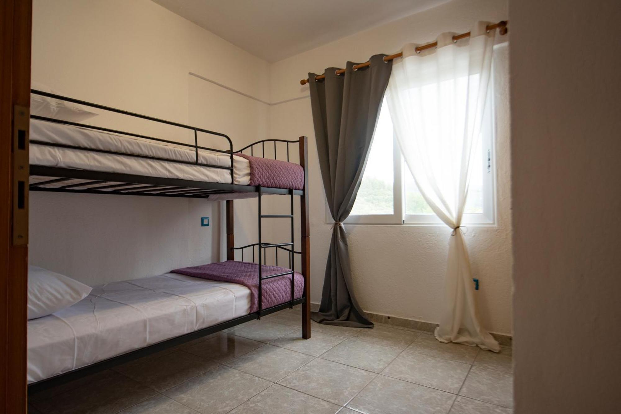 Apartment De Flores