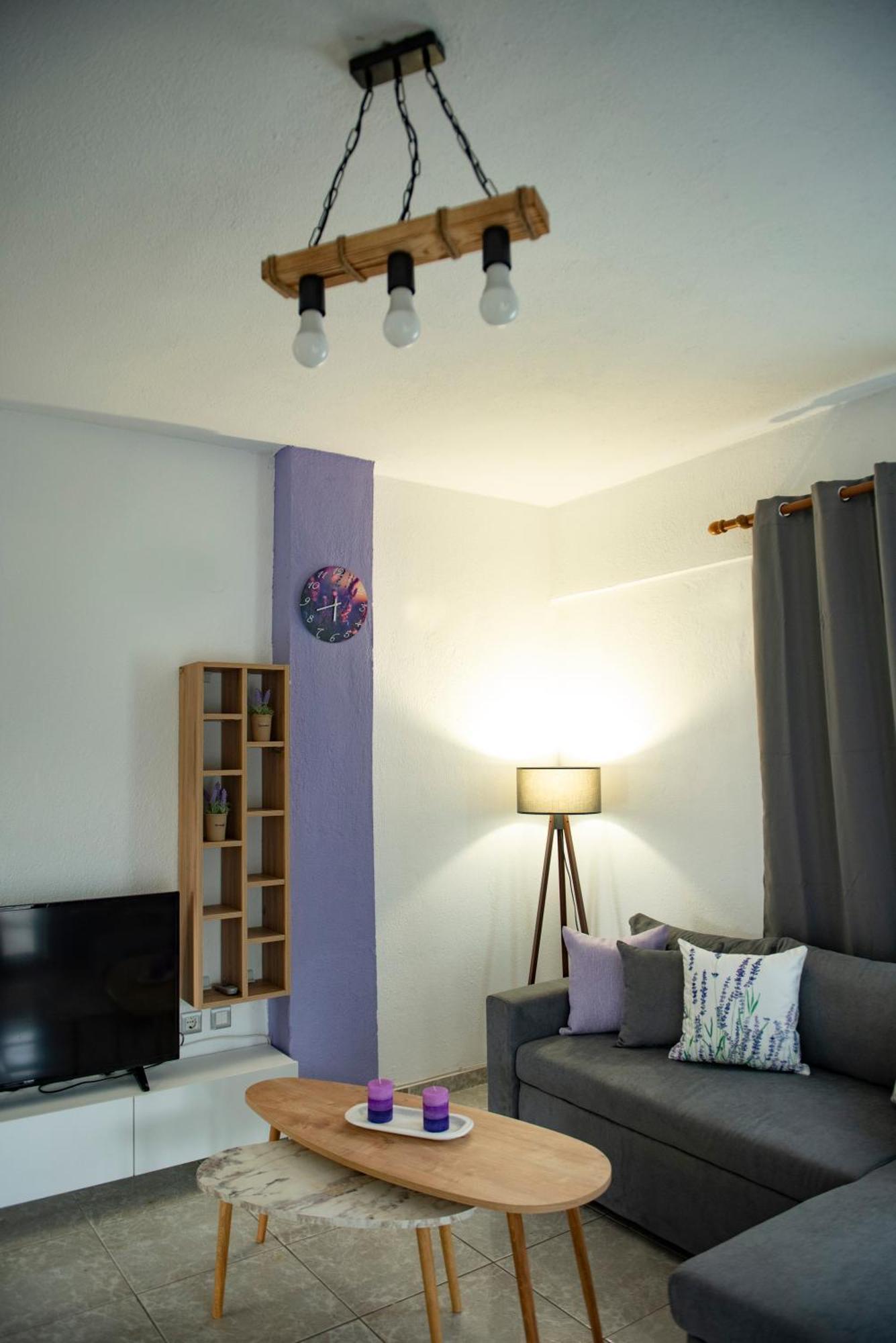 De Flores Apartment *