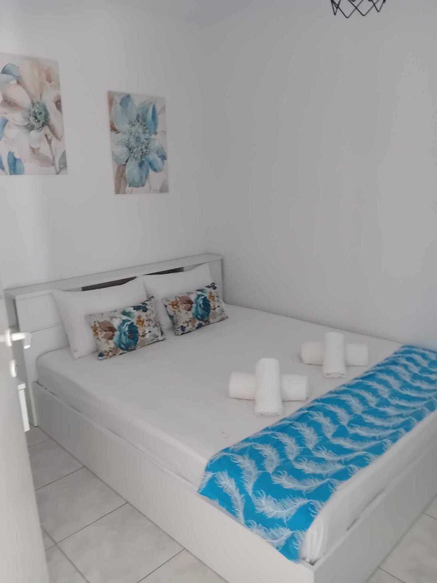 Apartment De Flores *